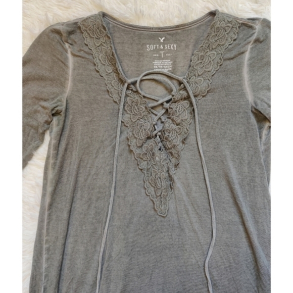 American Eagle Soft and Sexy long sleeve - Picture 3 of 4